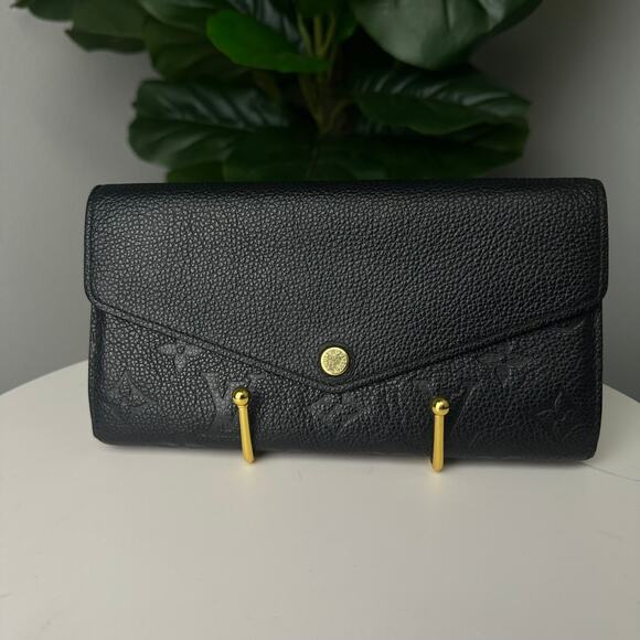 💎✨Authentic Louis Vuitton Sarah Wallet Black Monogram Empreinte Leather - Picture 1 of 14
